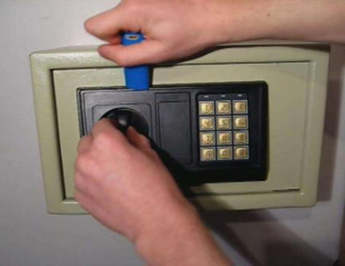 四方台24小时上门开锁公司