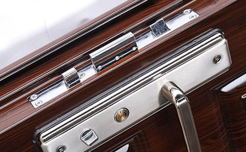 四方台24小时上门开锁公司