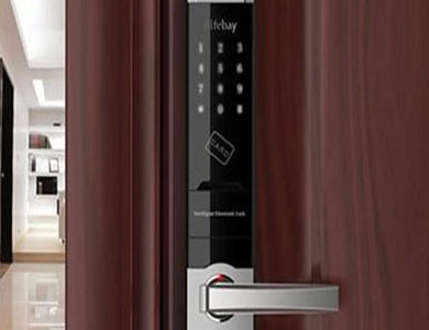 四方台24小时上门开锁公司