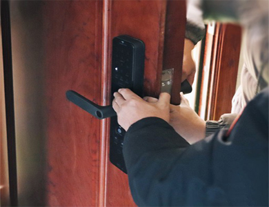 四方台24小时上门开锁公司